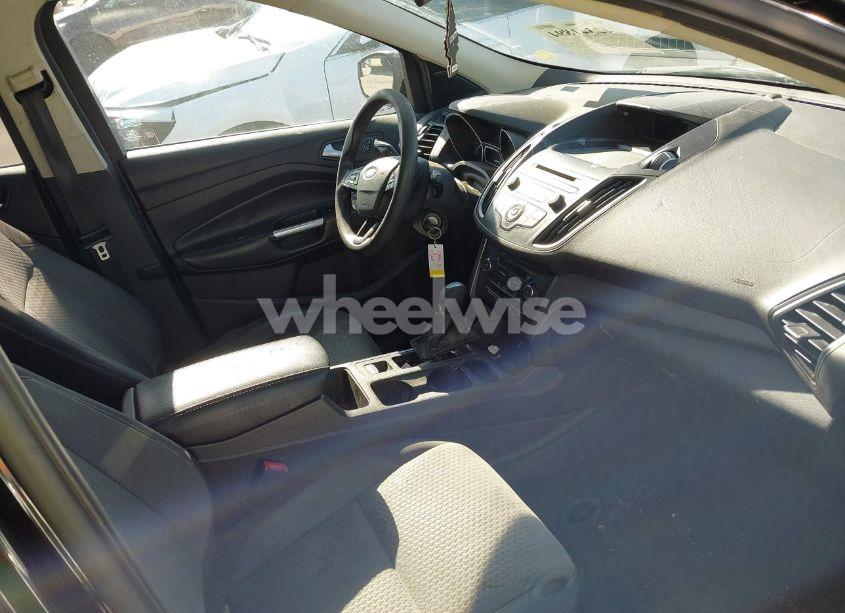 Photo 5 of 2017 Ford Escape SE (VIN 1FMCU0GD8HUB99096)