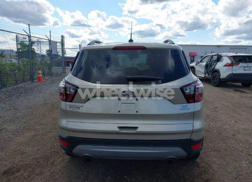 Photo 16 of 2017 Ford Escape SE (VIN 1FMCU0GD8HUC08136)