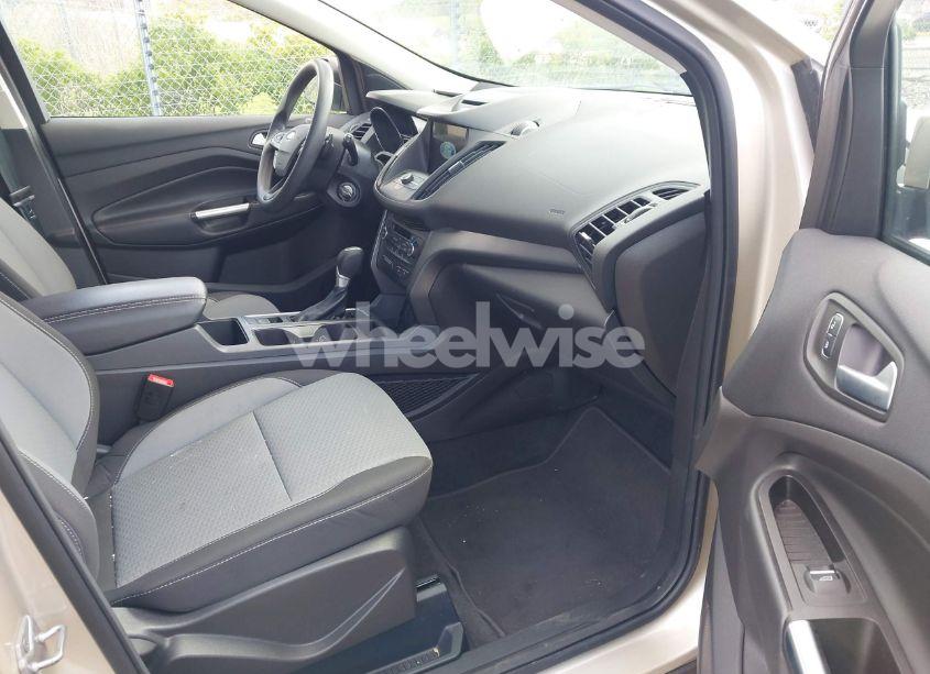 Photo 5 of 2017 Ford Escape SE (VIN 1FMCU0GD8HUC08136)