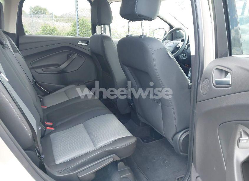 Photo 8 of 2017 Ford Escape SE (VIN 1FMCU0GD8HUC08136)