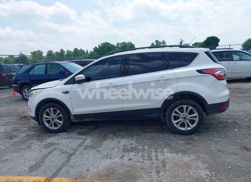 Photo 14 of 2017 Ford Escape SE (VIN 1FMCU0GD8HUC09092)