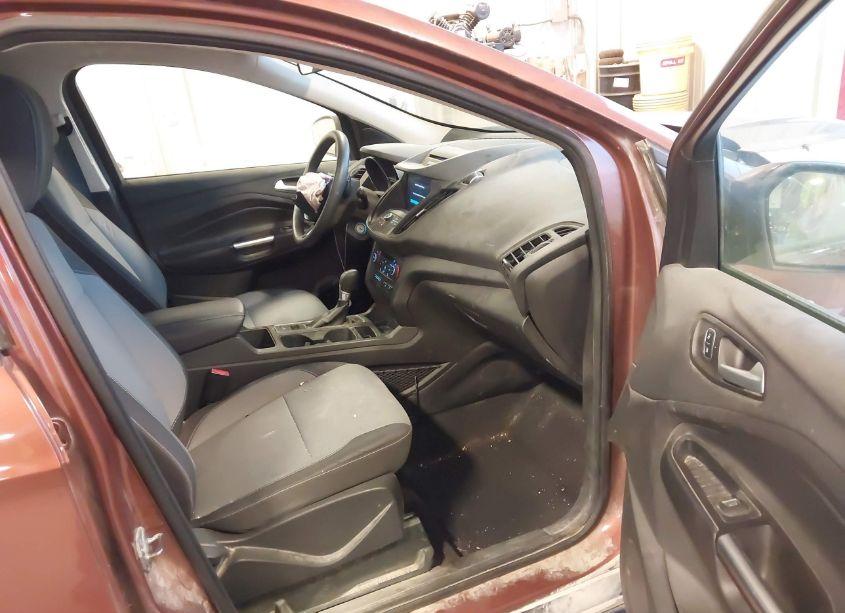 Photo 5 of 2017 Ford Escape SE (VIN 1FMCU0GD8HUC12171)