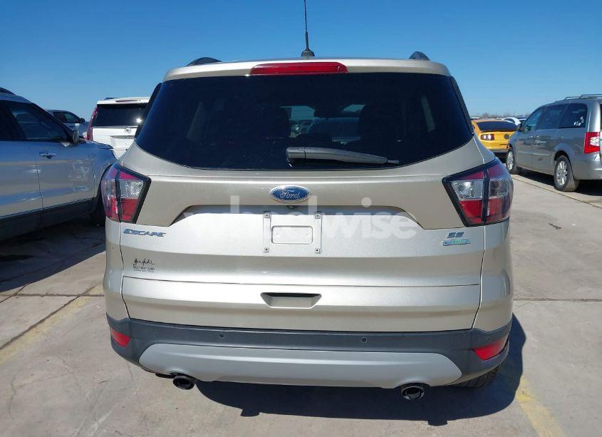 Photo 16 of 2017 Ford Escape SE (VIN 1FMCU0GD8HUC47745)
