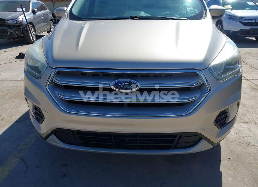 Photo 6 of 2017 Ford Escape SE (VIN 1FMCU0GD8HUC47745)