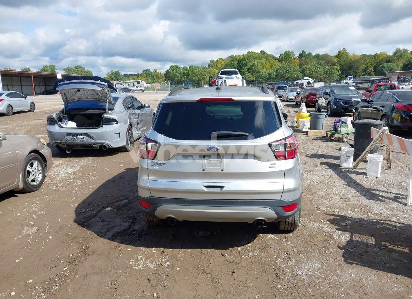 Photo 16 of 2017 Ford Escape SE (VIN 1FMCU0GD8HUC64271)