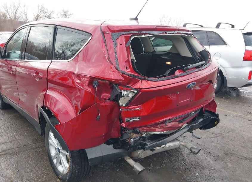 Photo 6 of 2017 Ford Escape SE (VIN 1FMCU0GD8HUD11105)