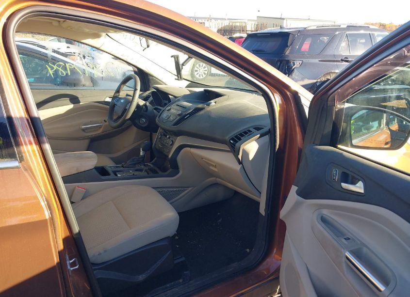 Photo 5 of 2017 Ford Escape SE (VIN 1FMCU0GD8HUD27529)