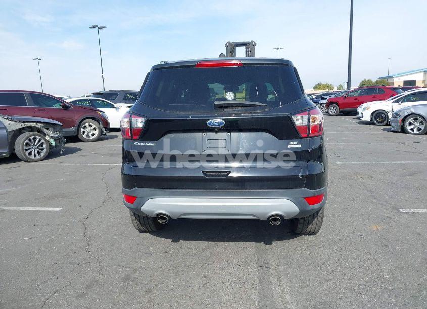 Photo 16 of 2017 Ford Escape SE (VIN 1FMCU0GD8HUD54133)