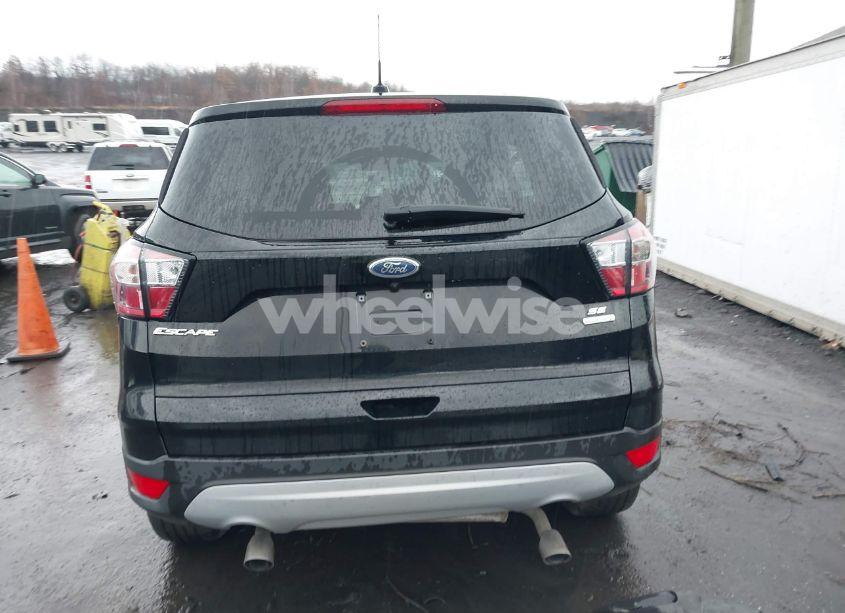 Photo 16 of 2017 Ford Escape SE (VIN 1FMCU0GD8HUD71949)