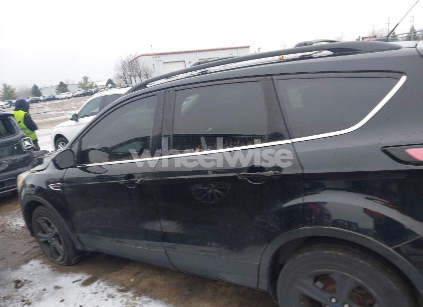 Photo 14 of 2017 Ford Escape SE (VIN 1FMCU0GD8HUE27467)