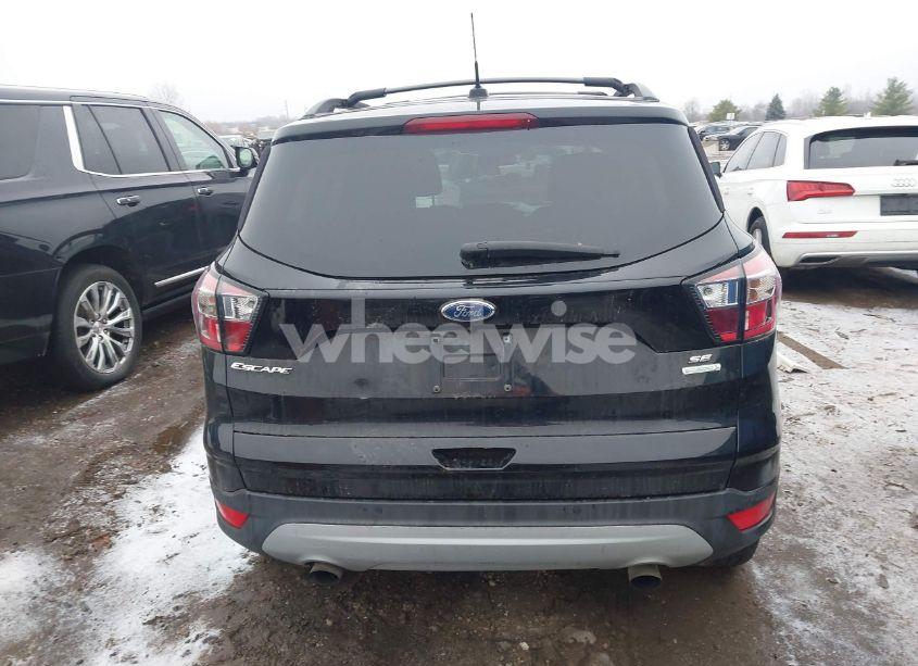 Photo 16 of 2017 Ford Escape SE (VIN 1FMCU0GD8HUE27467)