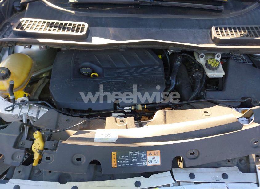 Photo 10 of 2017 Ford Escape SE (VIN 1FMCU0GD8HUE37870)