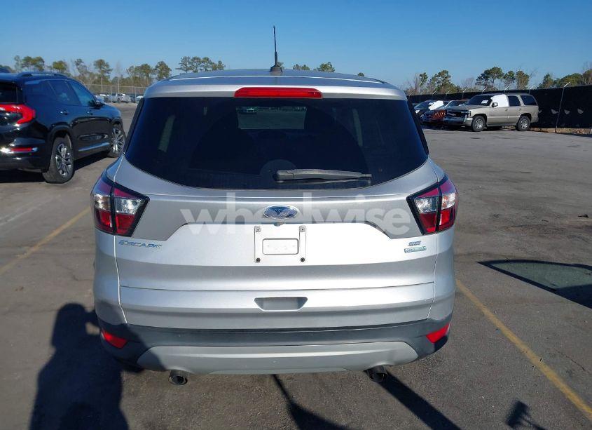 Photo 16 of 2017 Ford Escape SE (VIN 1FMCU0GD8HUE37870)