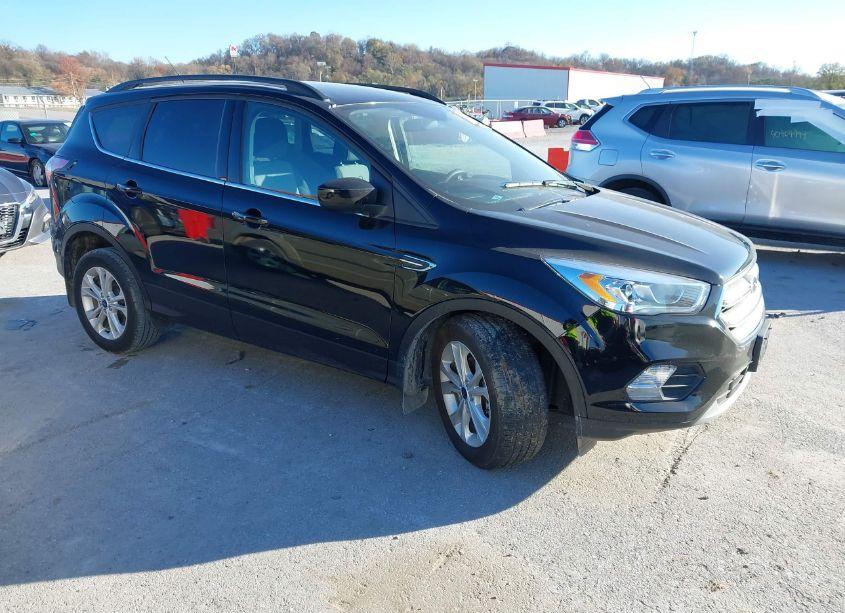 2017 Ford Escape SE (VIN 1FMCU0GD8HUE66897) main photo