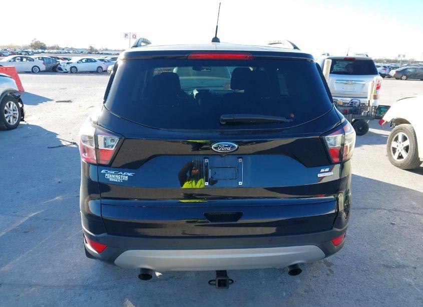 Photo 16 of 2017 Ford Escape SE (VIN 1FMCU0GD8HUE66897)