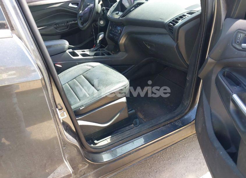 Photo 5 of 2018 Ford Escape SE (VIN 1FMCU0GD8JUA63895)