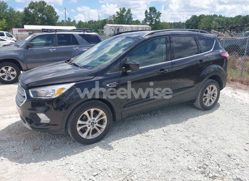 Photo 2 of 2018 Ford Escape SE (VIN 1FMCU0GD8JUB45769)
