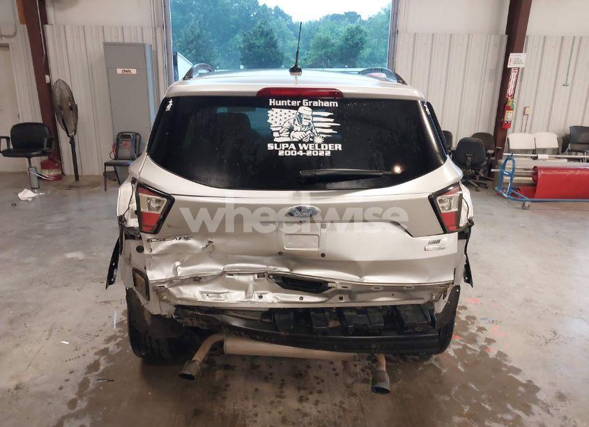 Photo 17 of 2018 Ford Escape SE (VIN 1FMCU0GD8JUB96687)
