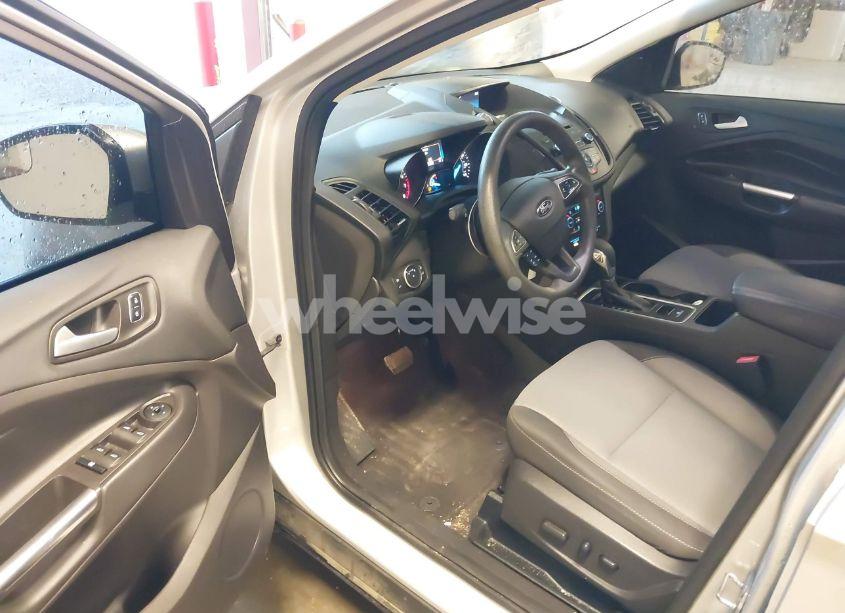 Photo 20 of 2018 Ford Escape SE (VIN 1FMCU0GD8JUB96687)