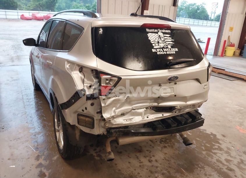 Photo 6 of 2018 Ford Escape SE (VIN 1FMCU0GD8JUB96687)