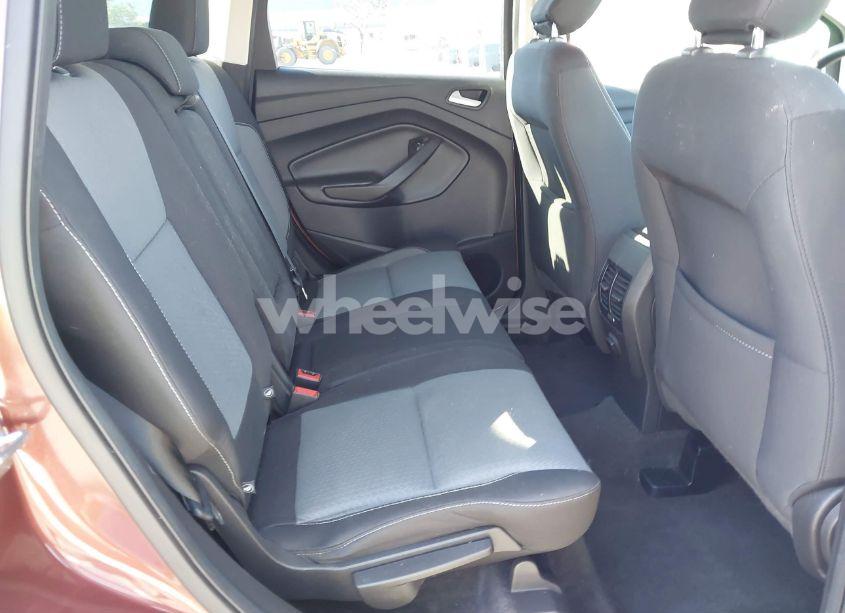 Photo 8 of 2018 Ford Escape SE (VIN 1FMCU0GD8JUC09647)