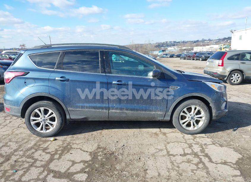 Photo 14 of 2018 Ford Escape SE (VIN 1FMCU0GD8JUC17179)
