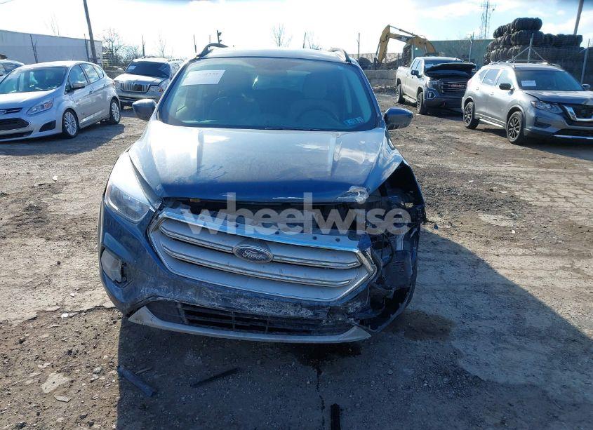 Photo 6 of 2018 Ford Escape SE (VIN 1FMCU0GD8JUC17179)