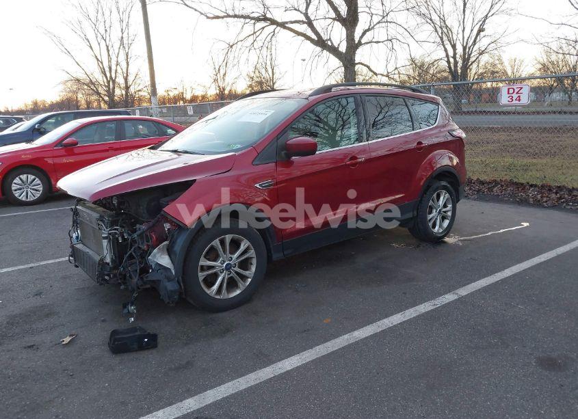 Photo 2 of 2018 Ford Escape SE (VIN 1FMCU0GD8JUC45273)