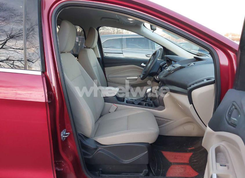 Photo 5 of 2018 Ford Escape SE (VIN 1FMCU0GD8JUC45273)