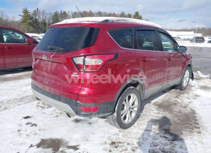 Photo 4 of 2018 Ford Escape SE (VIN 1FMCU0GD8JUD13815)