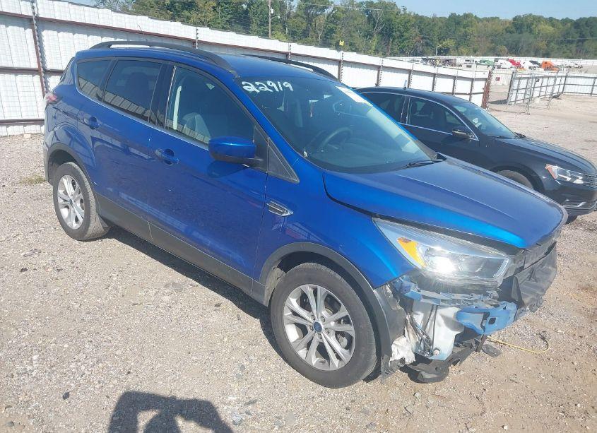 2018 Ford Escape SE (VIN 1FMCU0GD8JUD60987) main photo
