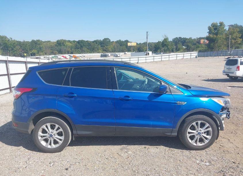 Photo 14 of 2018 Ford Escape SE (VIN 1FMCU0GD8JUD60987)