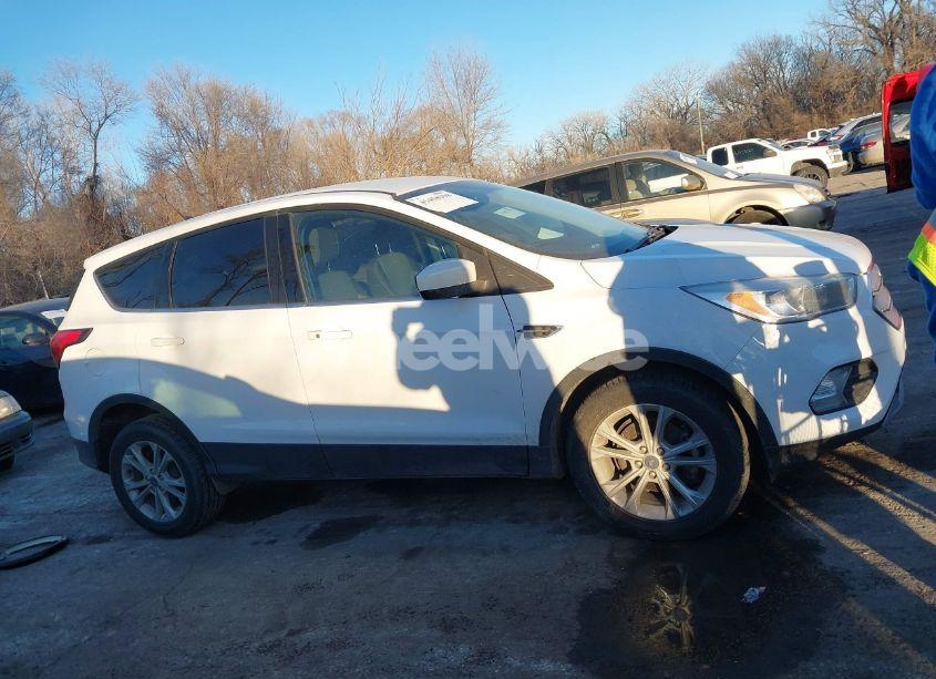 Photo 13 of 2019 Ford Escape SE (VIN 1FMCU0GD8KUA34995)