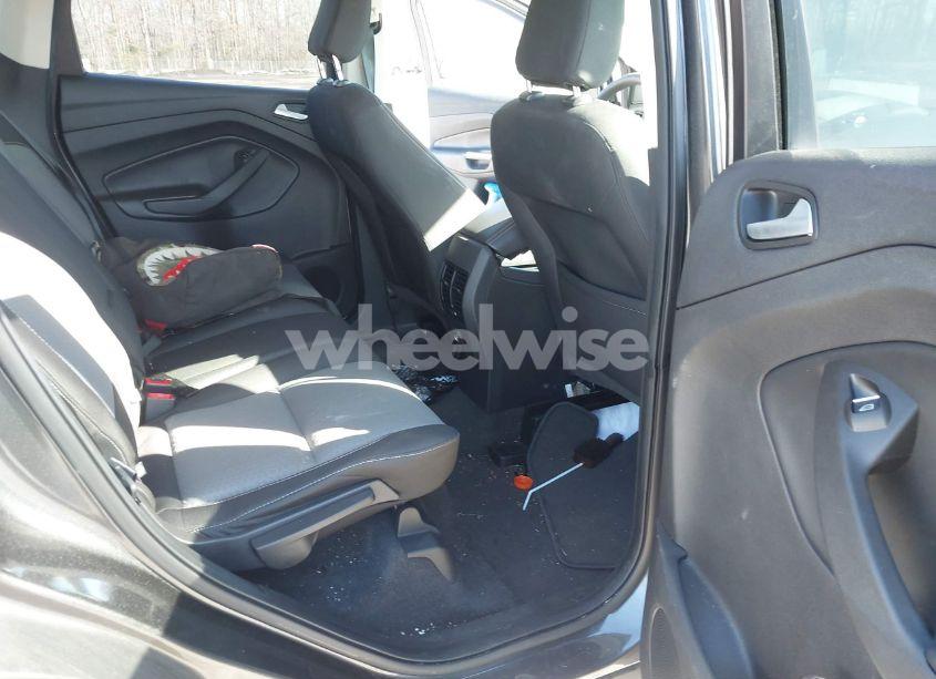 Photo 8 of 2019 Ford Escape SE (VIN 1FMCU0GD8KUA50680)