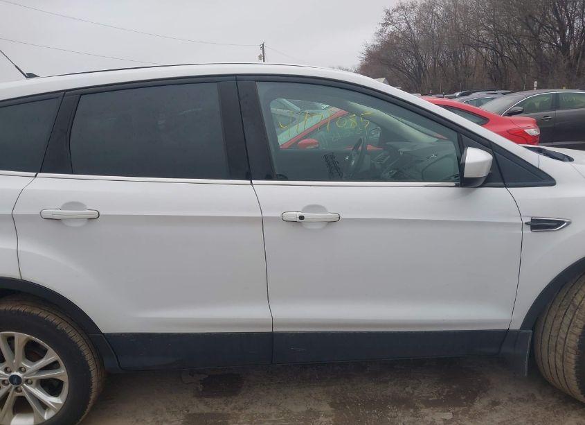 Photo 13 of 2019 Ford Escape SE (VIN 1FMCU0GD8KUA69472)