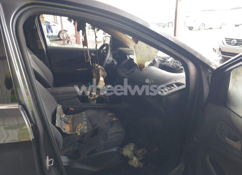 Photo 5 of 2019 Ford Escape SE (VIN 1FMCU0GD8KUB01370)