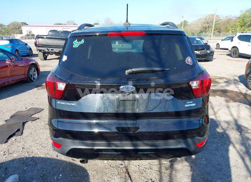 Photo 16 of 2019 Ford Escape SE (VIN 1FMCU0GD8KUB06746)