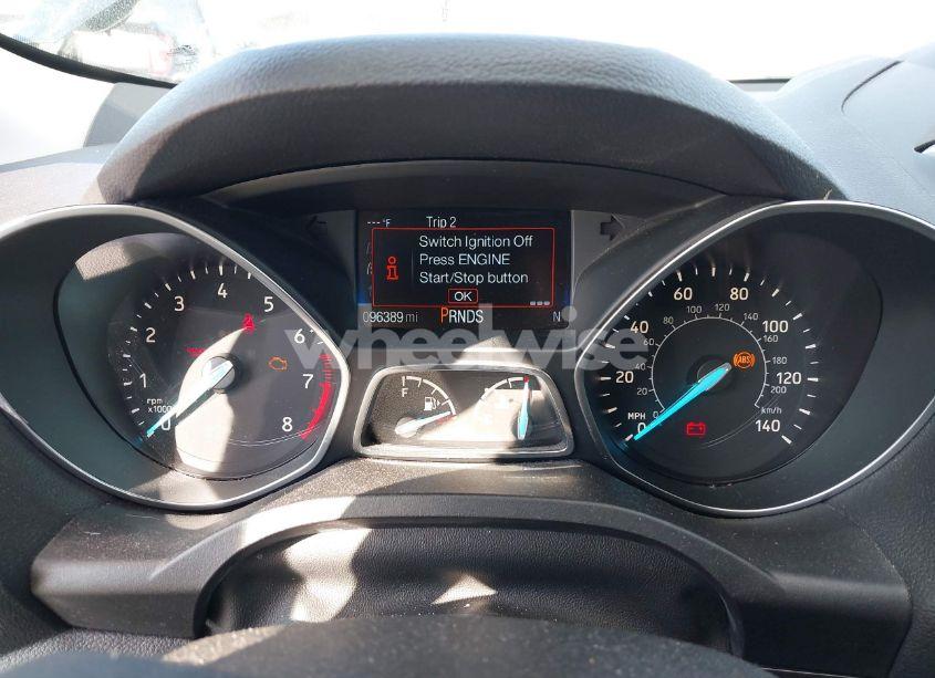 Photo 7 of 2019 Ford Escape SE (VIN 1FMCU0GD8KUB06746)