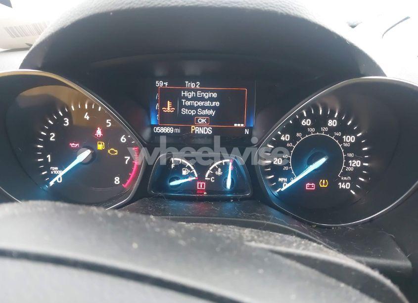 Photo 7 of 2019 Ford Escape SE (VIN 1FMCU0GD8KUC19256)