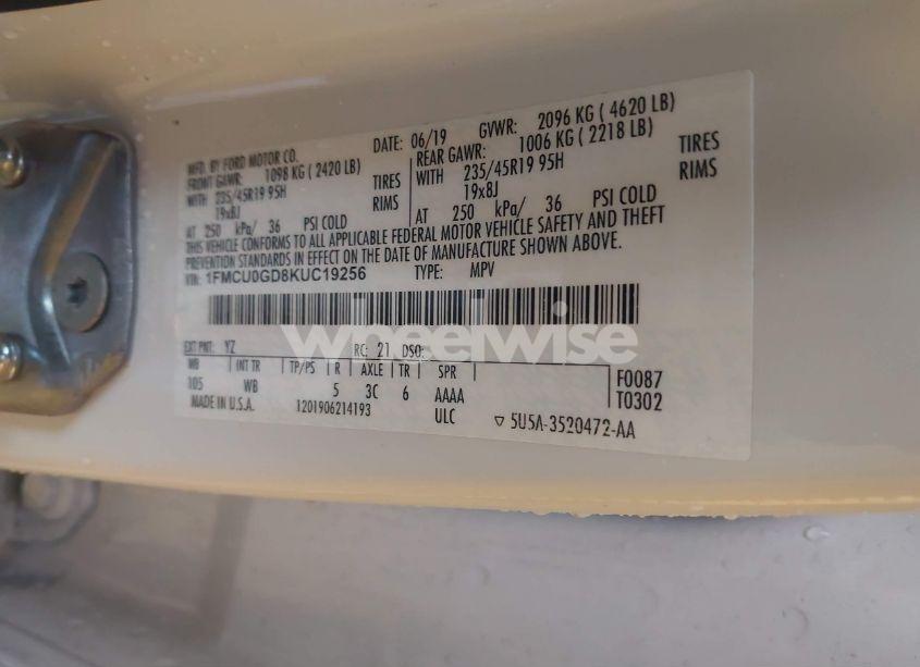 Photo 9 of 2019 Ford Escape SE (VIN 1FMCU0GD8KUC19256)