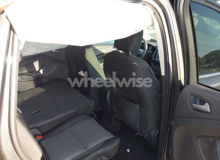 Photo 8 of 2019 Ford Escape SE (VIN 1FMCU0GD8KUC46361)