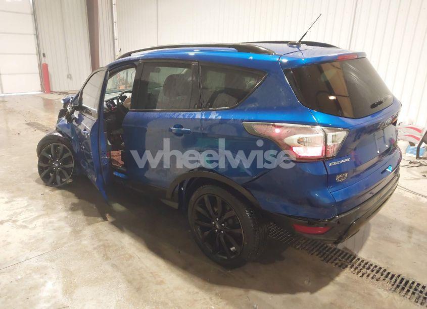 Photo 3 of 2017 Ford Escape SE (VIN 1FMCU0GD9HUA11878)