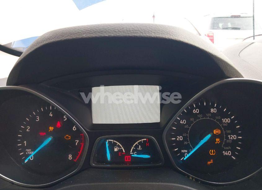 Photo 7 of 2017 Ford Escape SE (VIN 1FMCU0GD9HUA11878)