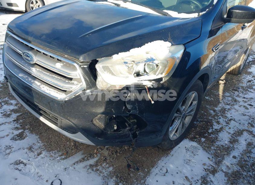 Photo 6 of 2017 Ford Escape SE (VIN 1FMCU0GD9HUA16370)