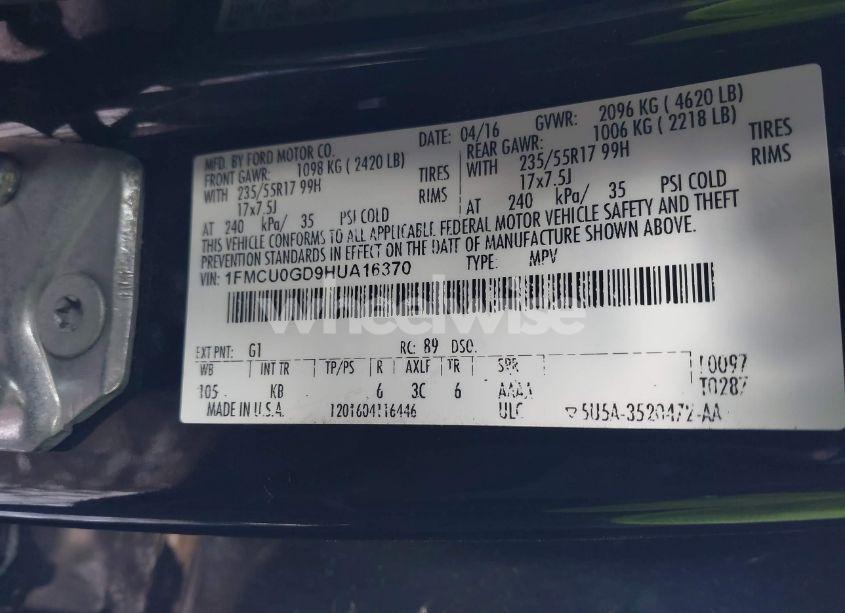 Photo 9 of 2017 Ford Escape SE (VIN 1FMCU0GD9HUA16370)