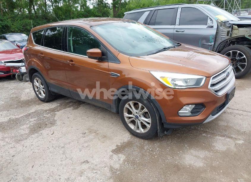 2017 Ford Escape SE (VIN 1FMCU0GD9HUA53712) main photo