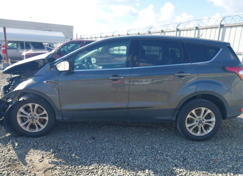 Photo 14 of 2017 Ford Escape SE (VIN 1FMCU0GD9HUB08840)