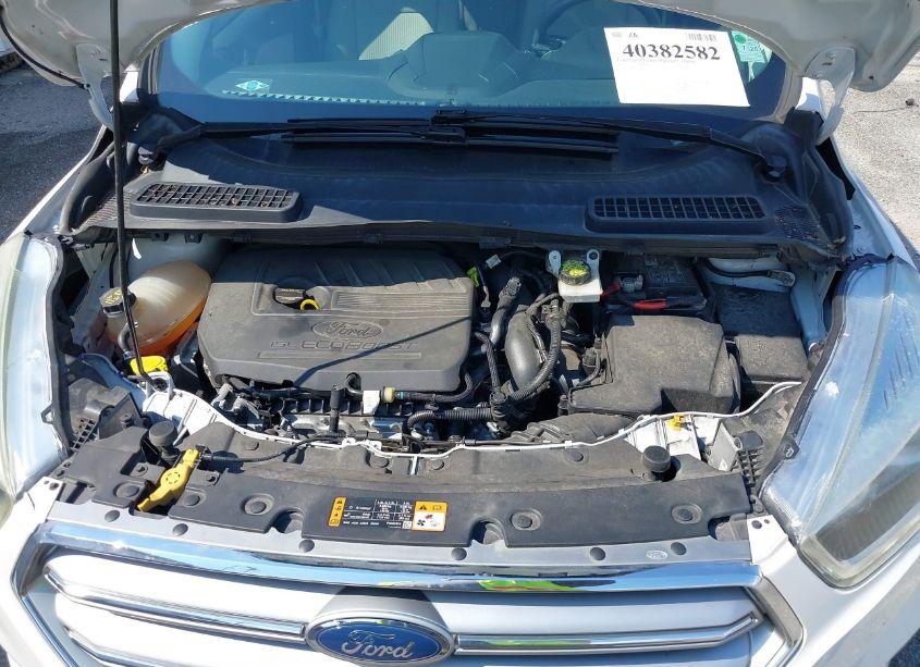 Photo 10 of 2017 Ford Escape SE (VIN 1FMCU0GD9HUB23841)