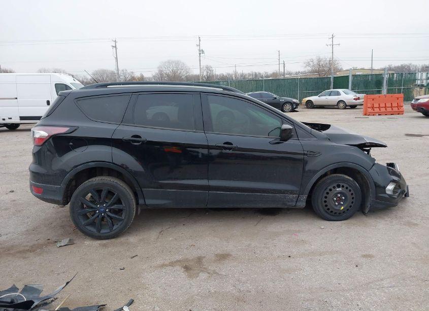 Photo 13 of 2017 Ford Escape SE (VIN 1FMCU0GD9HUB99611)