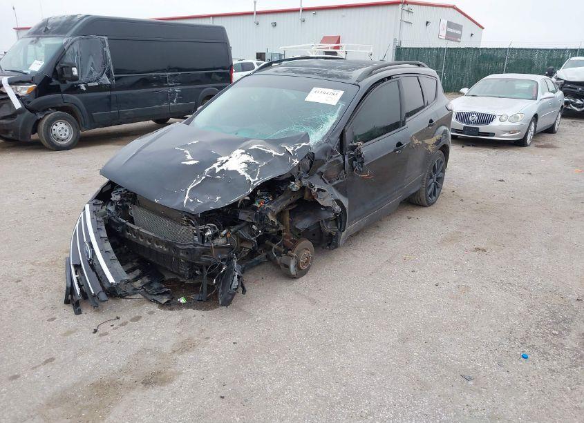 Photo 2 of 2017 Ford Escape SE (VIN 1FMCU0GD9HUB99611)